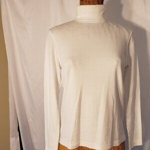 Ladies TABI International Turtleneck in White - S/P